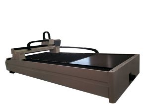 ప్లేట్ / ట్యూబ్ మెటల్ ఫైబర్ లేజర్ కట్టింగ్ మెషిన్ సింగిల్ వర్కింగ్ టేబుల్